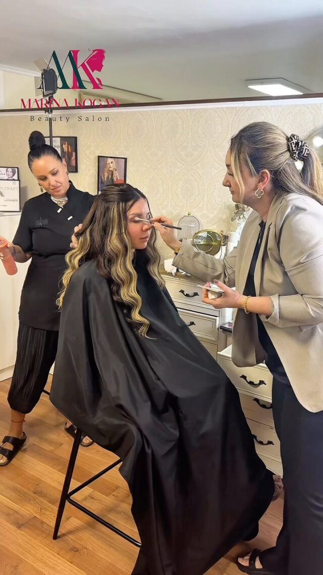 Доверьте свой образ салону Marina Kogan и блистайте на любом торжестве ♥️♥️♥️! 
Салон Marina Kogan 
 📍Кирият Бялик , Ханита 10
📲0527863873
Запись онлайн http://n422938.alteg.io  #салонмаринакоган #кириятбялик  #лучшиемастераздесьизраиль #салонкрасотымаринакоган #макияжбялик