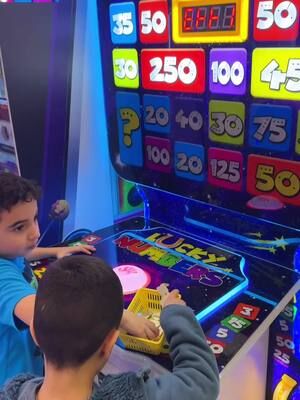 День рождения Лиорчика с другом в торговом центре 🥰 #семьямаринакоган #израильдети #салонмаринакоган #сыночка #счастьежить